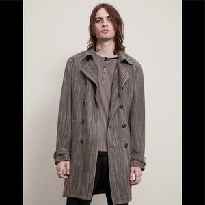 John Varvatos Collection Textured Trench coat. Size 48 Eu. USA 38